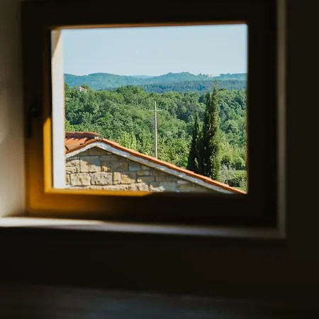 L'abbraccio Della Quercia - Lejlighed Momjan