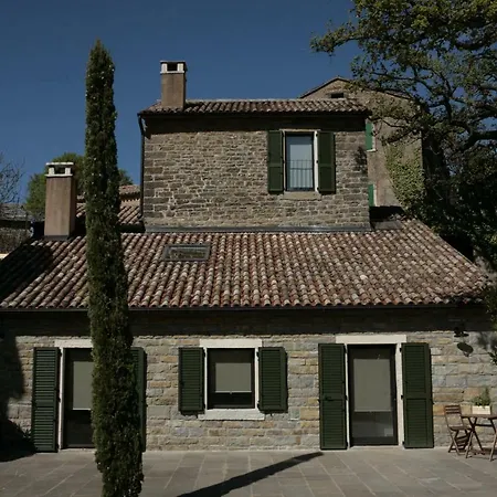 L'abbraccio Della Quercia * Momjan